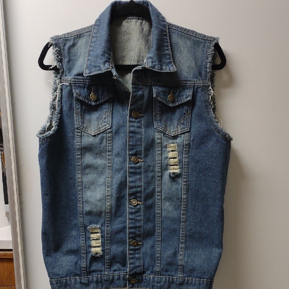 Men's Distressed Denim Vest Size Small